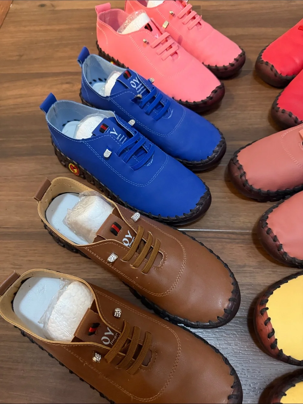 Casual Women’s Elastic Lace-Up Flats in Multiple Colors.